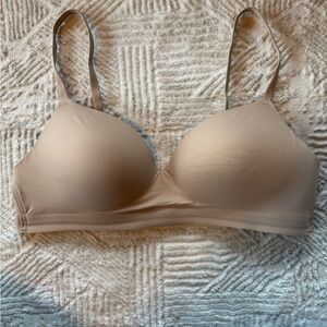 Soma Enbliss Wireless Bra 38B Tan Nude Beige Smooth Comfort Padded Soft